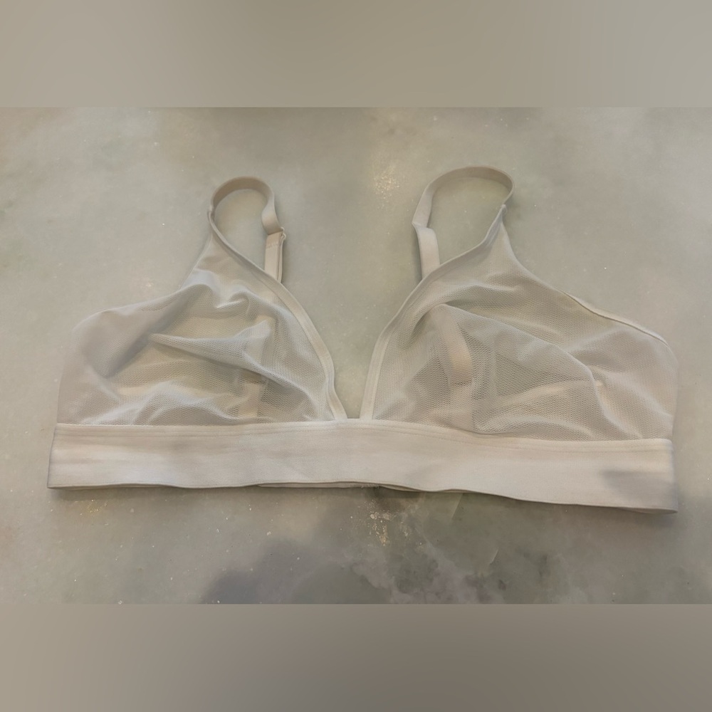 Negative White Sieve Triangle Bra Size 4 - Picture 3 of 5